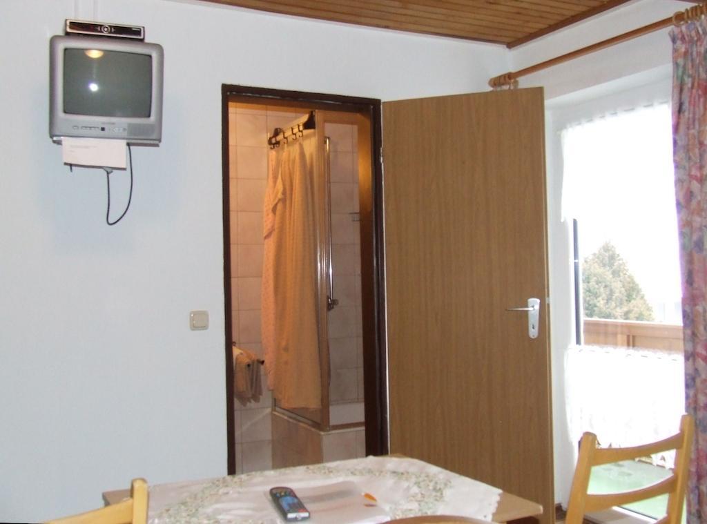 Pension Sonnenhof Бишофсмайс Номер фото